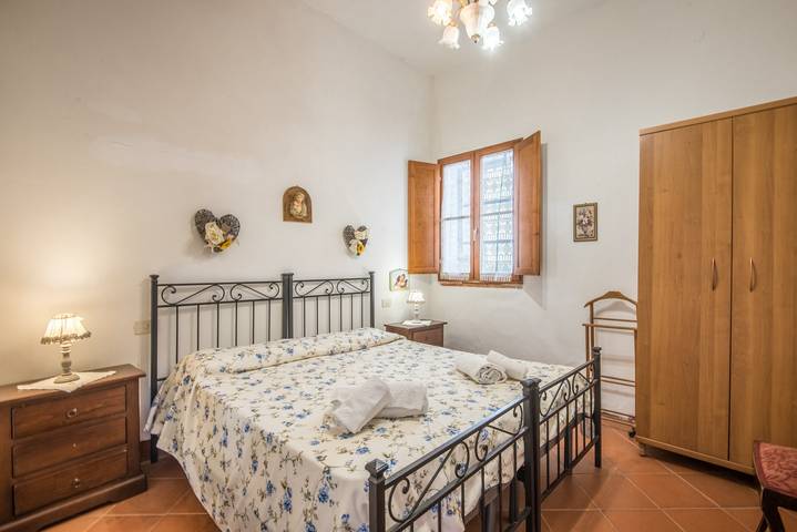 Appartamento per vacanze 'Trilocale Carlotta' con piscina, giardino e Wi-Fi in Castiglion Fibocchi, Valdarno