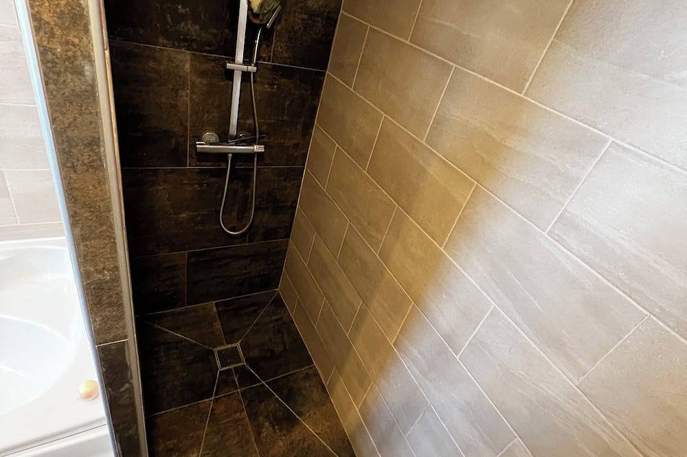 Appartement entier, L'Aurélia, spacieux duplex climatisé in Achicourt, Région d'Arras