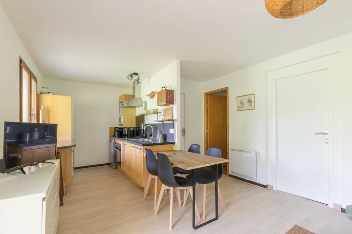 Ganze Wohnung, Ferienwohnung für 4 Personen mit Terrasse in Saint-Léger-les-Mélèzes, Nationalpark Écrins