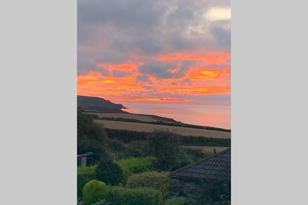 One-Bedroom House in Trevone, Cornwall