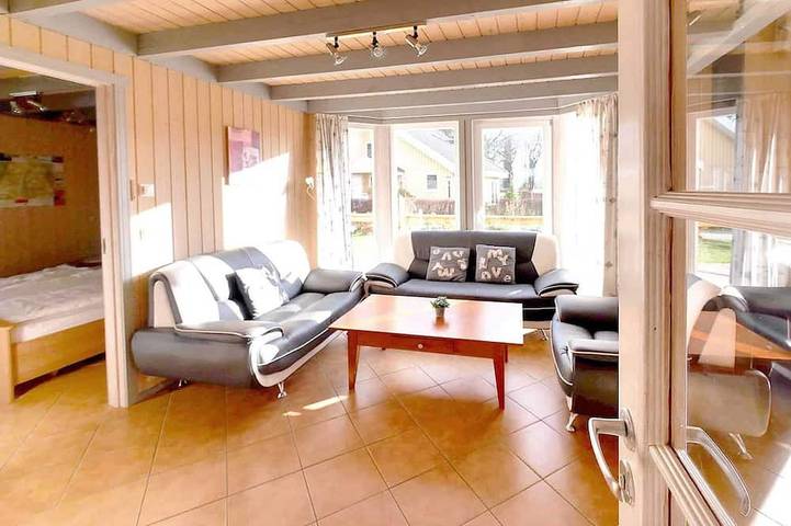 Ganze Wohnung, Seerose mit Whirlpool inkl. Nk im Ferienpark Scharmützelsee - Ferienpark in Storkower See, Wendisch Rietz