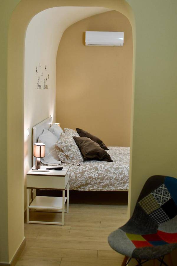 Chambre d’hôte pour 2 personnes, avec terrasse à Aversa - 4