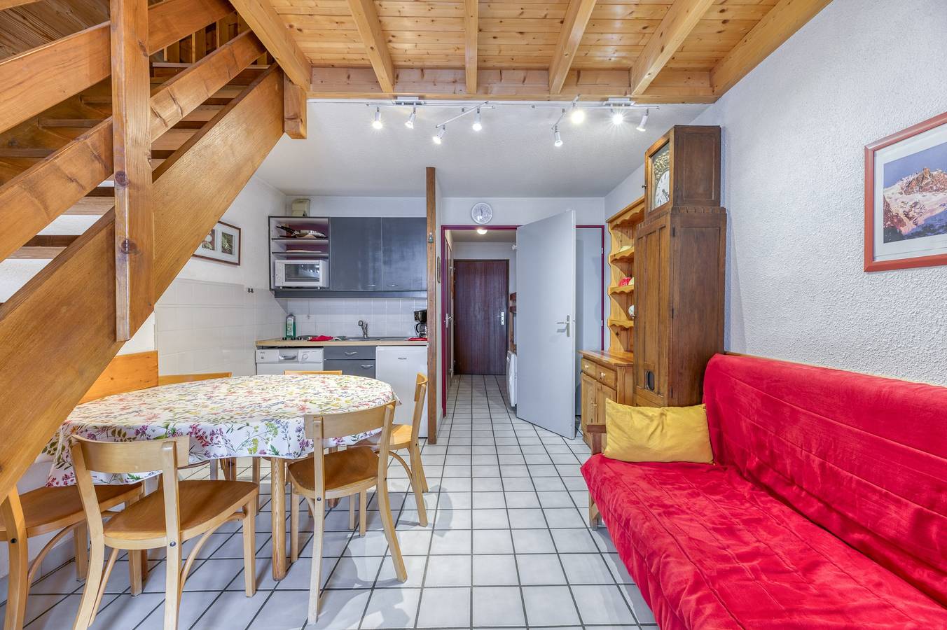 Ganze Wohnung, Ferienwohnung 'Granges 31 - Duplex 6pers' mit Bergblick und Balkon in Villard-Reculas, Nationalpark Écrins
