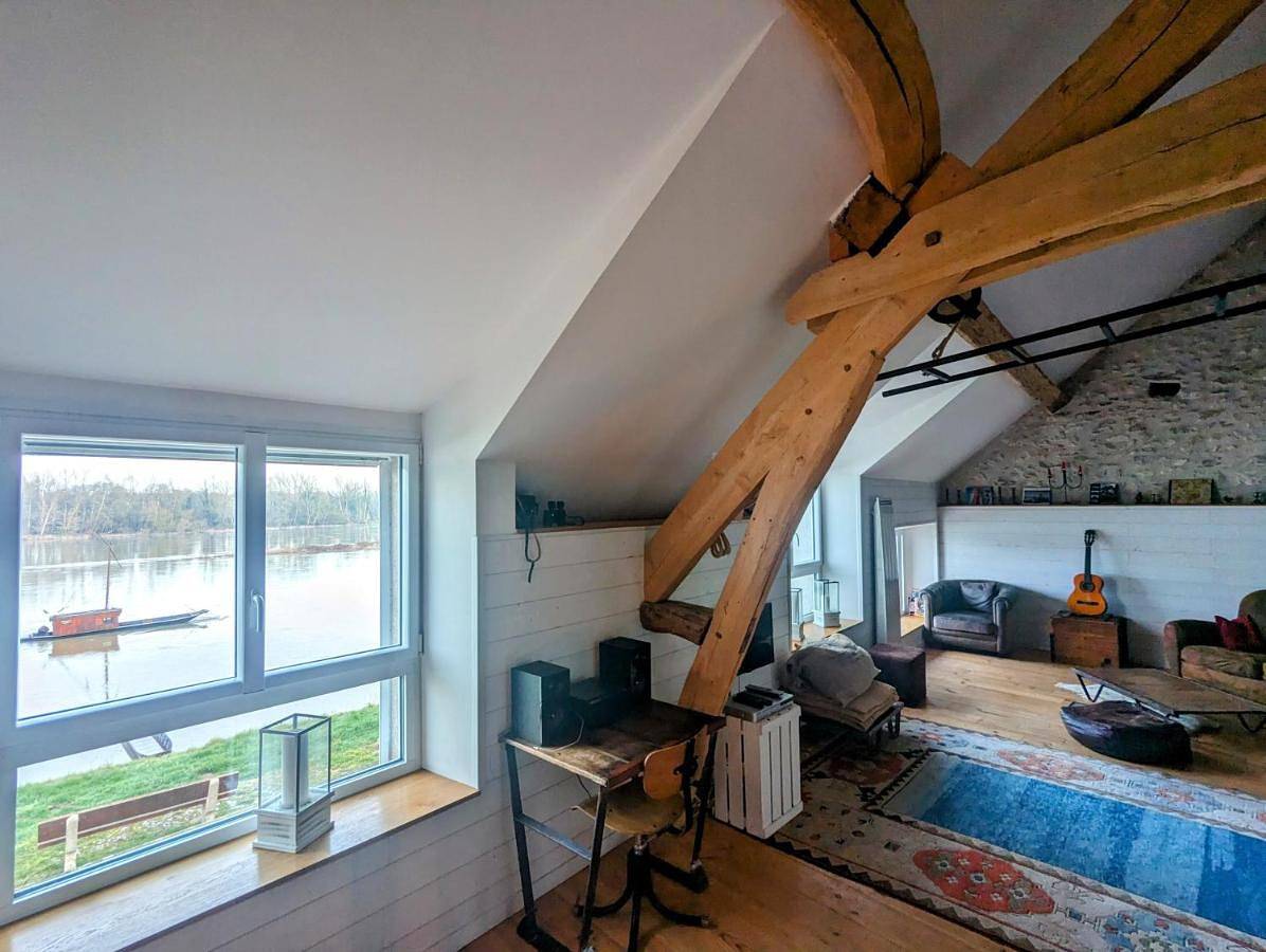 Appartement entier, La Capitainerie, vue directe sur la Loire, calme et confort in Saint-Laurent-Nouan, Sologne