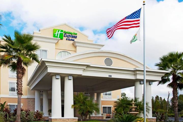 Hotel for 2 personer, med badebasseng og terrasse, dyr tillatt i Tampa