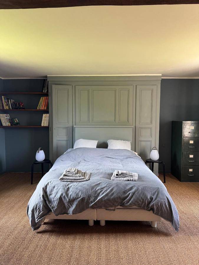 Location de vacances pour 8 personnes, avec jardin ainsi que vue et terrasse, animaux acceptés à Crouttes - 3