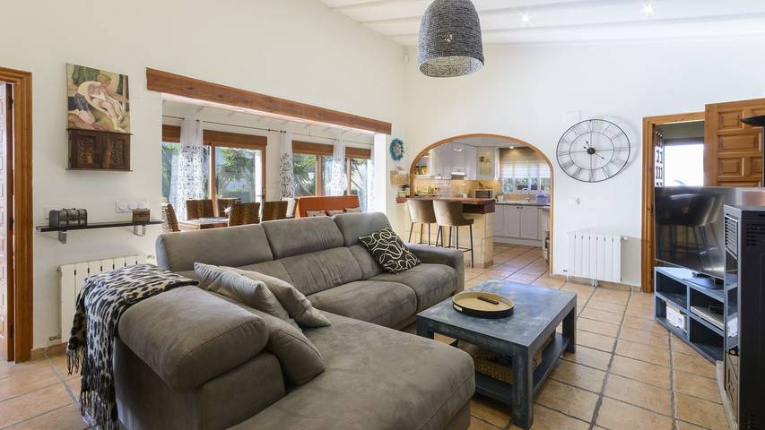 Casa rural para 6 personas, con piscina y jardín en Alcalalí - 3