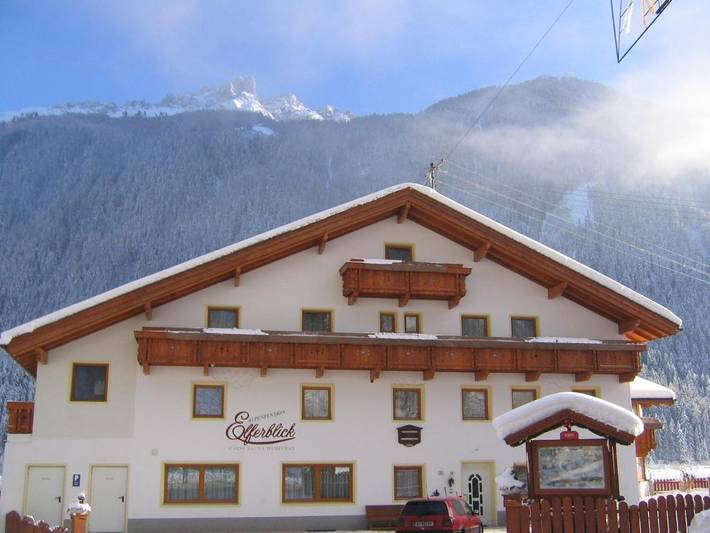 BnB für 8 Personen, mit Sauna und Ausblick sowie Garten in Neustift im Stubaital