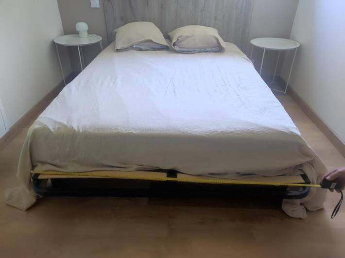 Gîte pour 4 personnes, avec jardin ainsi que vue et terrasse à Saint-Georges-de-Luzençon - 3
