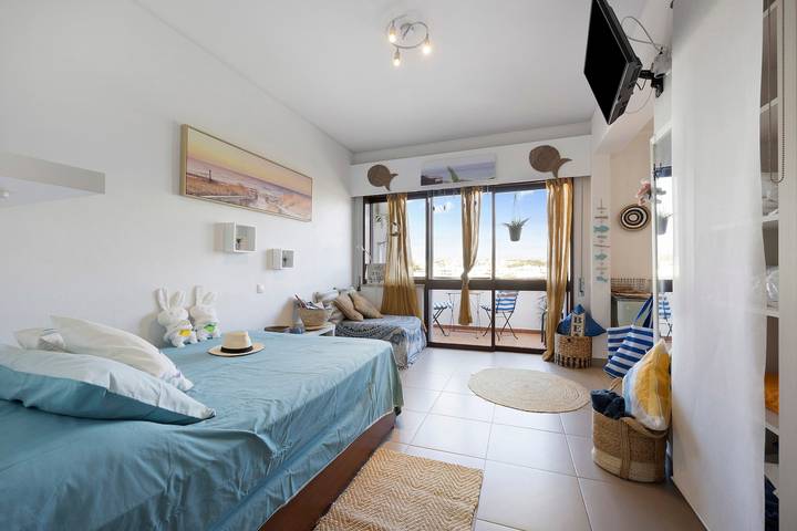 Casa de férias para 3 pessoas, com Varanda e Jardim e ainda Vista para o lago em Alvor