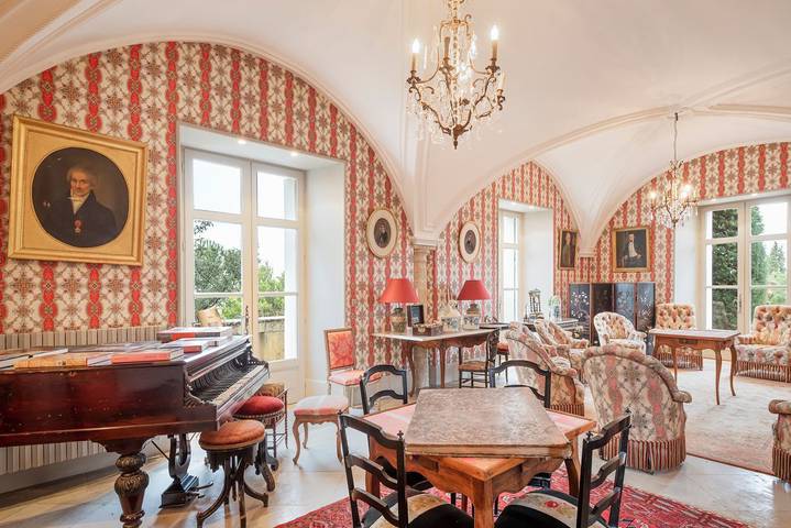 Château pour 12 personnes, avec terrasse et jardin dans Occitanie - 4