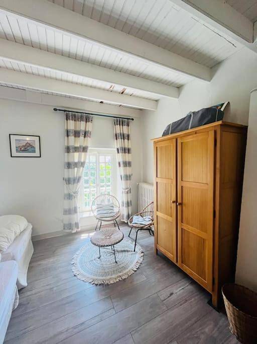 Location de vacances pour 8 personnes, avec jardin et terrasse, animaux acceptés à Tourville-sur-Sienne - 3