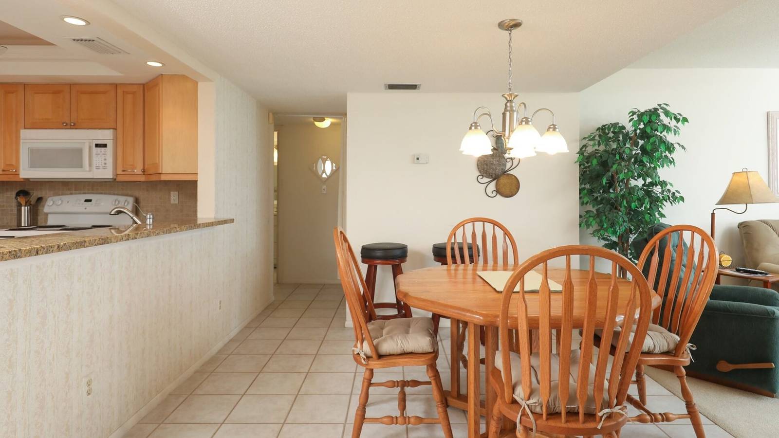 Hel lägenhet, Rent the Perfect 2 Bedroom Apartment on The Anchorage, Siesta Key Apartment 1031 in Siesta Key, Florida, Sarasota County