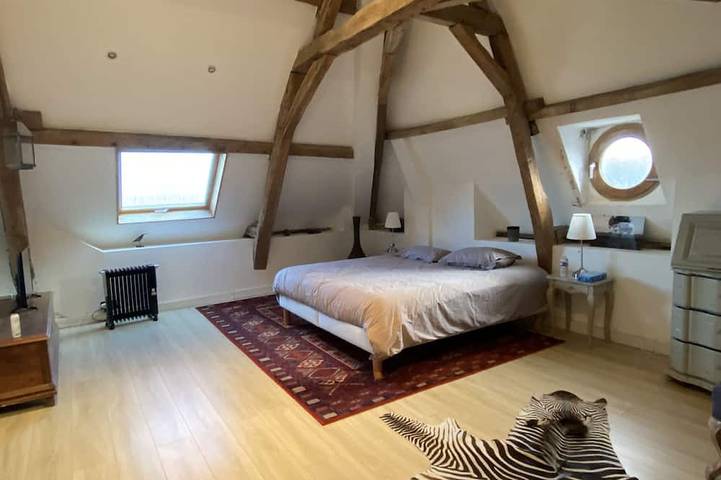 Location de vacances pour 13 personnes, avec jardin à Sainte-Suzanne - 2