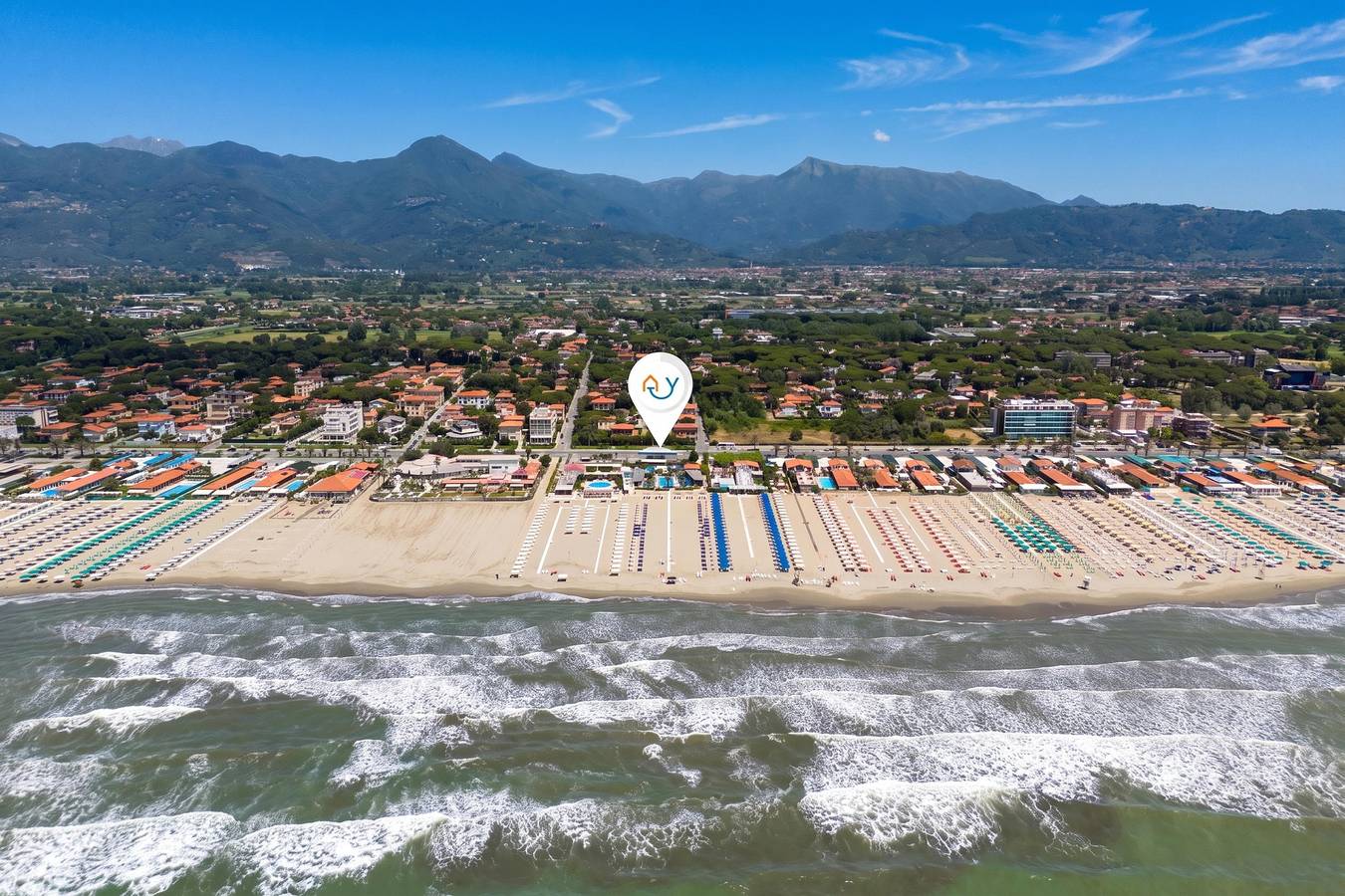 Ganze Wohnung, La Casina Del Pescatore On the Beach in Lido di Camaiore, Pietrasanta