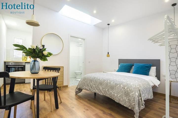 Ferienwohnung für 2 Personen, mit Whirlpool und Terrasse in Badalona - 2