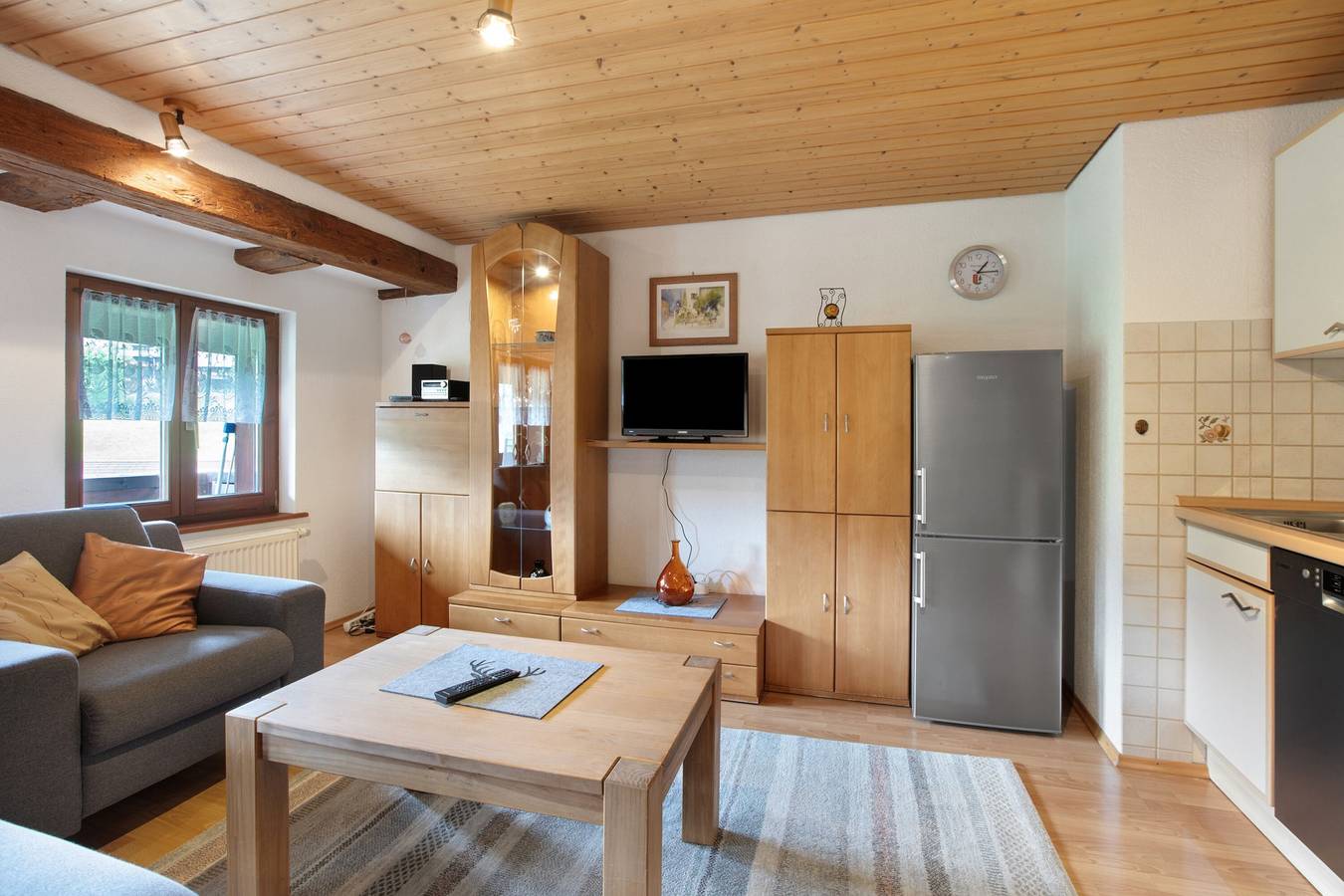 Ganze Wohnung, Haus Silvia - Ferienwohnung Mit Südbalkon, Privatem Garten und Wlan in Todtmoos, Südschwarzwald