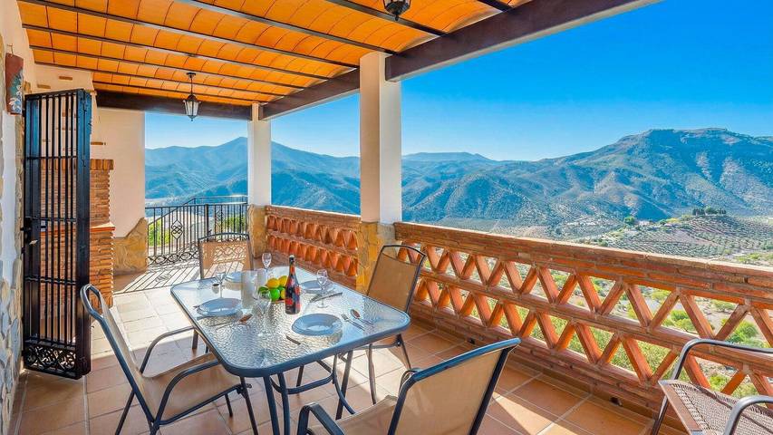 Finca für 6 Personen, mit Balkon/Terrasse und Pool sowie Whirlpool in Álora - 4