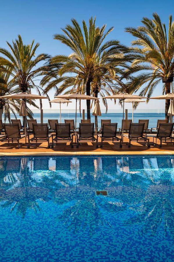 Apartahotel para 6 personas, con sauna y piscina además de vistas y balcón en Marbella
