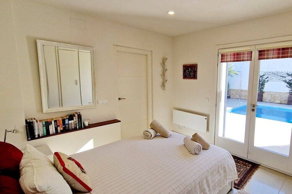 Private villa a short walk to Calella in Calella de Palafrugell, Palafrugell