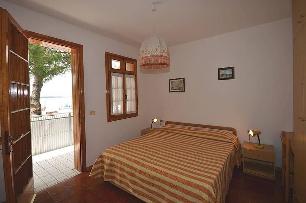 Komfortable Villa inmitten einer grünen Landschaft in Bibione, San Michele al Tagliamento