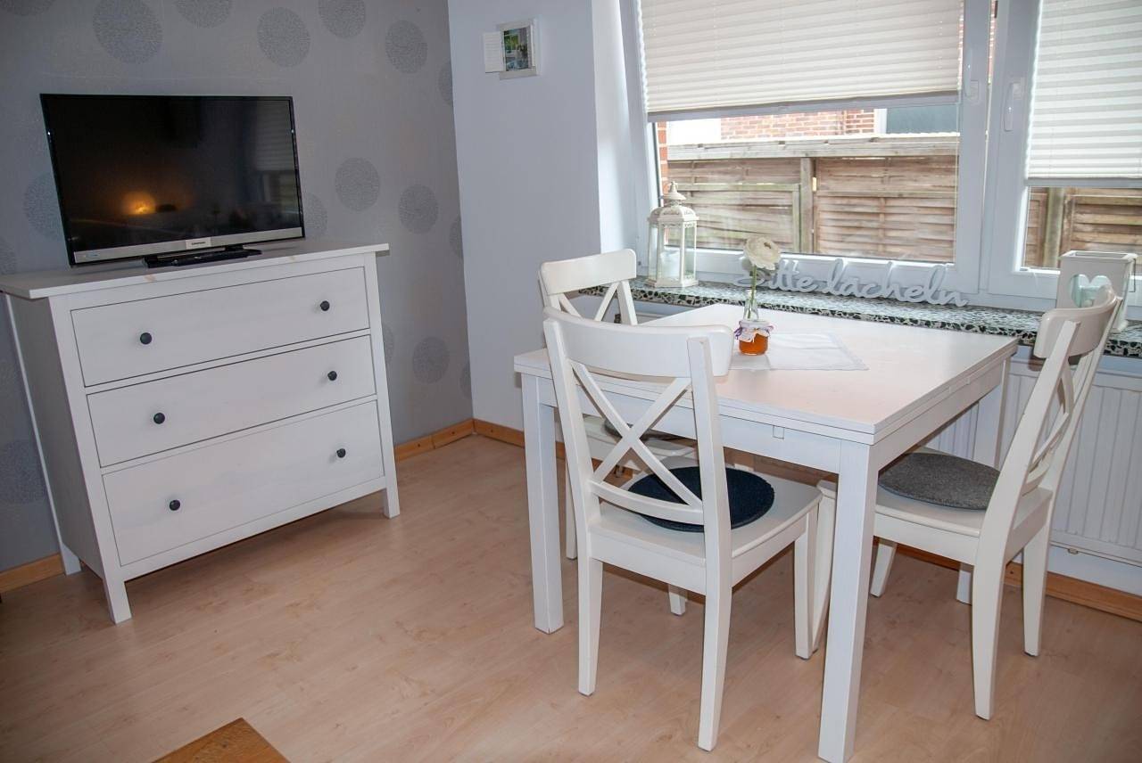Ganze Ferienwohnung, Fewo 1 im Haus Sylvia, Baltrum in Baltrum