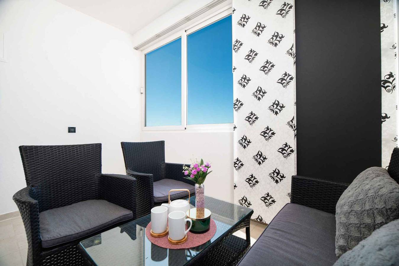 Appartement de vacances entier, Beautiful 2-Bedrooms Apartment in Rogoznica in Rogoznica, Šibenik-Knin