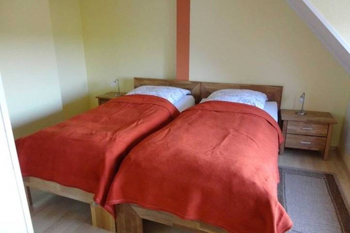 Ferienwohnung für 4 Personen, mit Garten in Neubrandenburg - 2