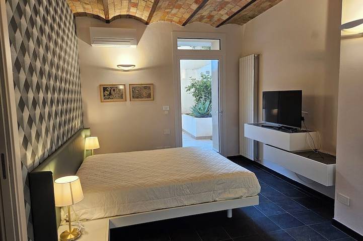 Ganze Wohnung, Garden house 50 meters from the barrier-free bike path in San Remo, Riviera di Ponente
