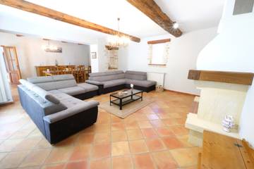 Maison De Vacances pour 10 Personnes dans Cavaillon, Parc naturel régional du Luberon, Photo 3