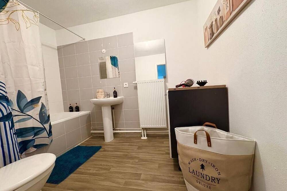 Apartamento entero, Le Clos de la Bruche, Cozy & Elegant apartment with terrace & free parking in Estrasburgo, Región de Estrasburgo