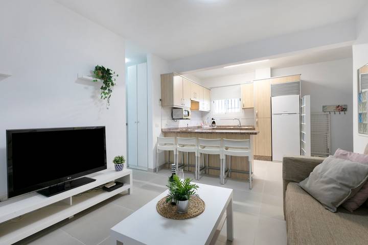Location de vacances pour 3 personnes, avec bassin pour enfant et jardin à Callao Salvaje - 4