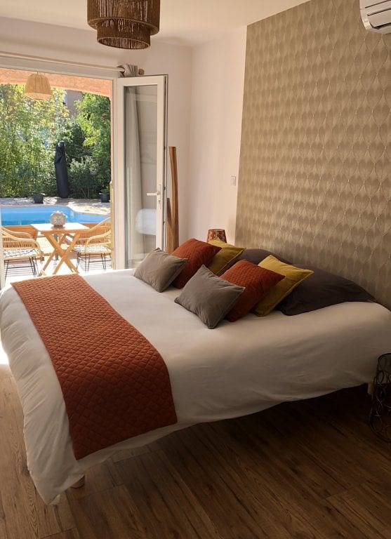 Location de vacances pour 2 personnes, avec piscine et jardin à Carcassonne - 2