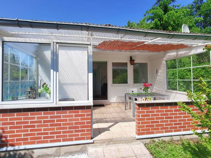 Bungalow für 3 Personen, mit Terrasse und Garten