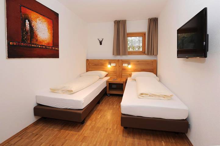 Ferienwohnung für 4 Personen, mit Ausblick und Balkon in Tschagguns - 3