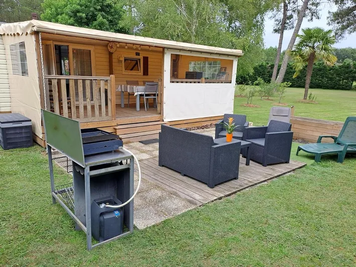 Casa de vacaciones para 4 personas, con terraza además de jardín y piscina - 1