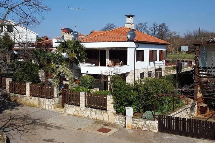Ferienhaus für 6 Personen, mit Balkon/Terrasse