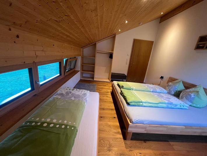 Ferienwohnung für 10 Personen, mit Balkon und Ausblick in Schnepfau - 3