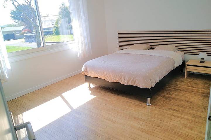 Location de vacances pour 14 personnes, avec jardin et terrasse à Langueux - 2