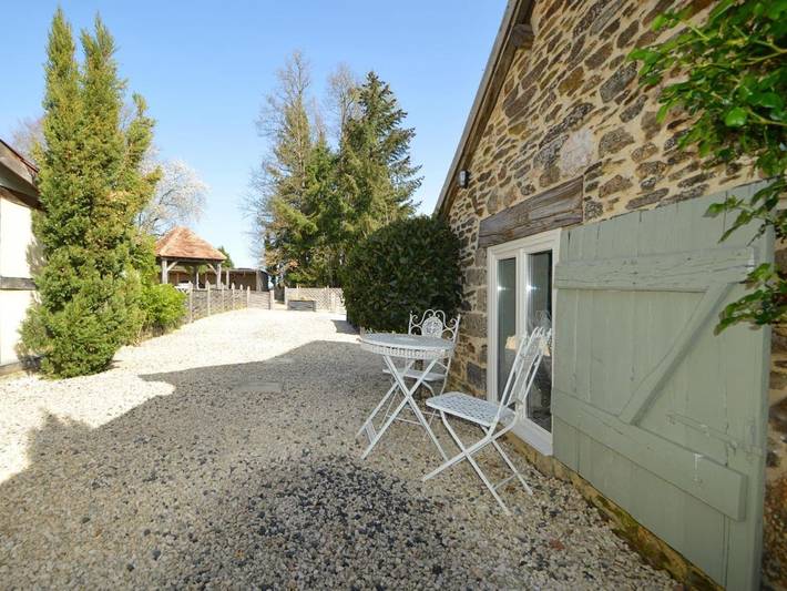 Location de vacances pour 2 personnes, avec Jardin à Coussac-Bonneval