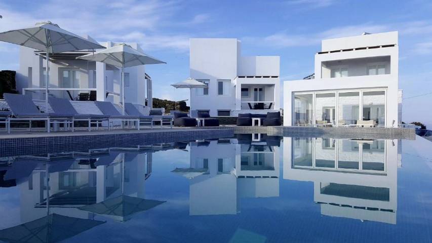 Location de vacances pour 3 personnes, avec Vue sur l’océan et Balcon ainsi que Terrasse et Piscine dans Folégandros - 3