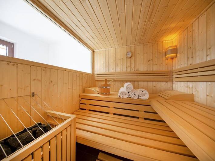 Villa mit pool für 8 Personen, mit Balkon/Terrasse und Pool sowie Sauna in Österreich - 3