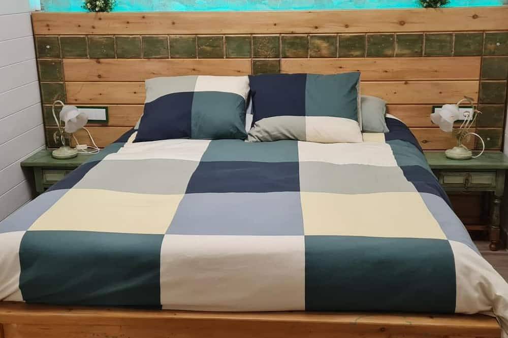 Hel leilighet, Studio 'Aitana' with Shared Pool, Wi-Fi and Air Conditioning in Busot, Costa Blanca