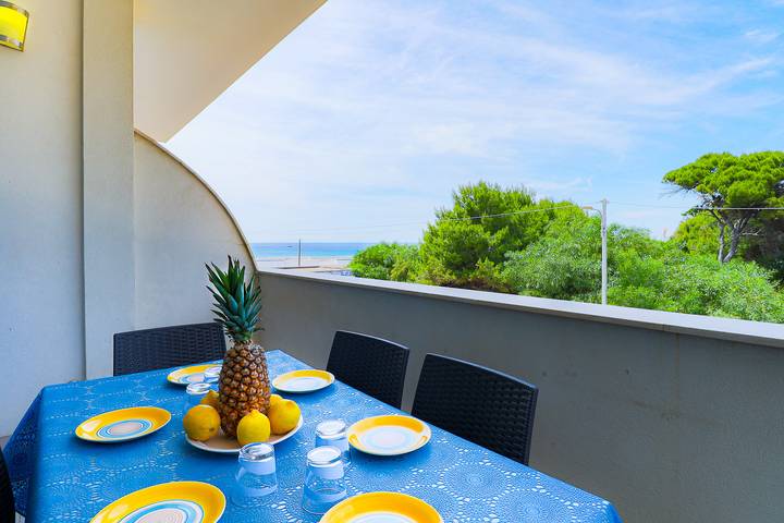 Ferienwohnung für 6 Personen, mit Balkon und Ausblick in Conchiglie-Alto Lido