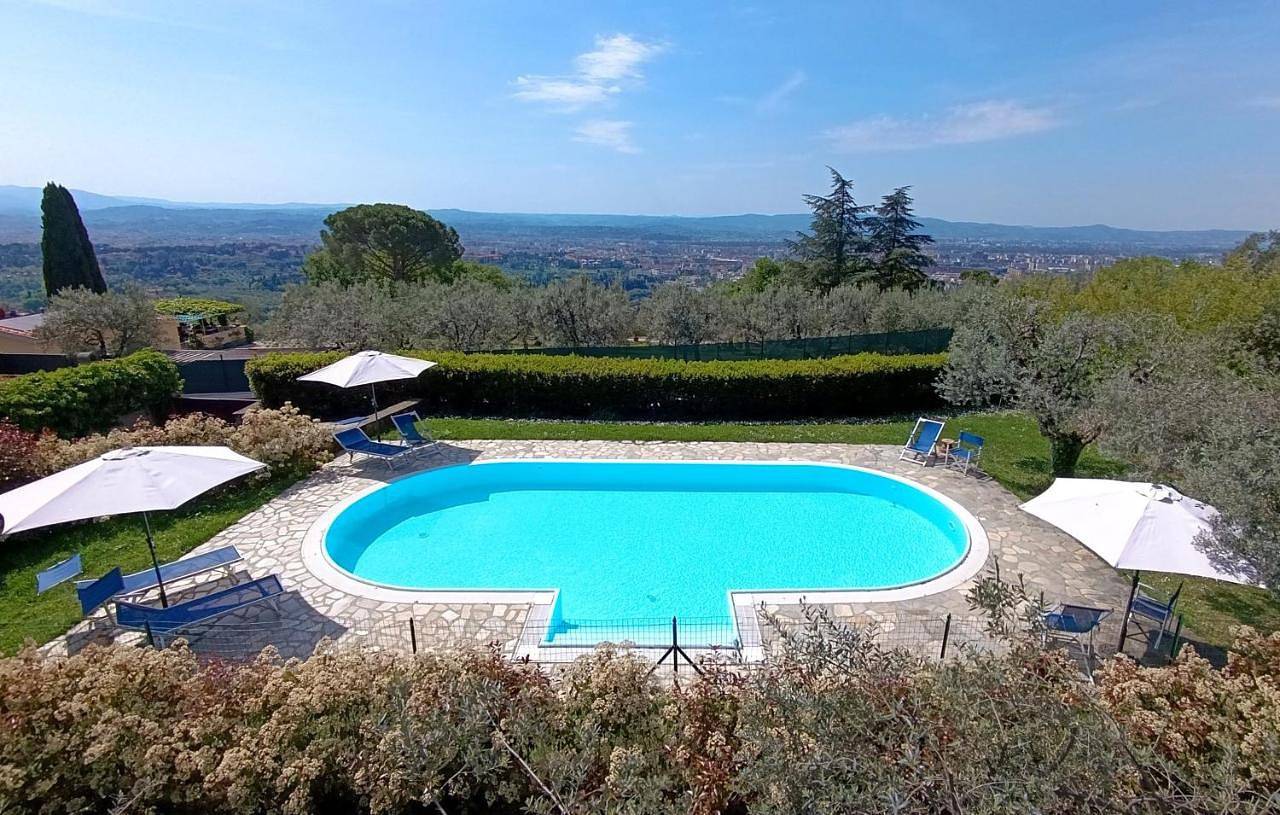 Appartamento con piscina in Villa in Firenze, Firenze province