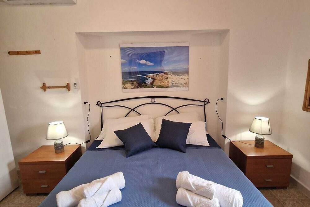 Casa Vacanze, Stile Campidanese con Tocchi Moderni, a 10 min dal Mare in Riola Sardo, Stagno di Càbras