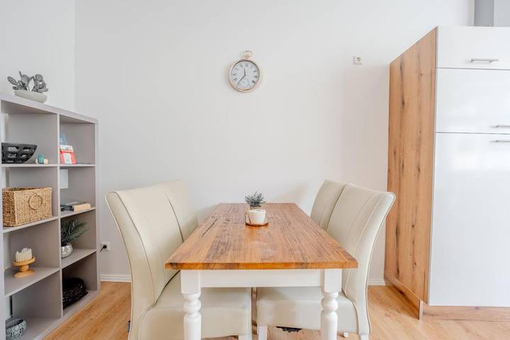 Ganze Wohnung, Two-Bedroom Apartment in Brandenburg an der Havel