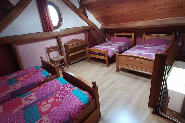 Location de vacances pour 7 personnes, avec terrasse et jardin dans Recloses - 3