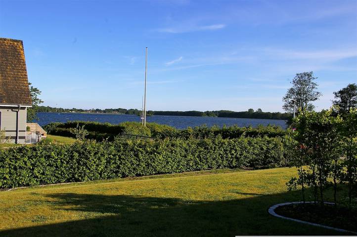 Ferienwohnung für 3 Personen, mit Seeblick und Garten sowie Terrasse in Wittensee - 2