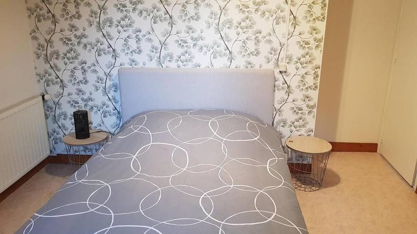 Location de vacances pour 9 personnes, avec piscine et terrasse à Marcey-les-Grèves - 2